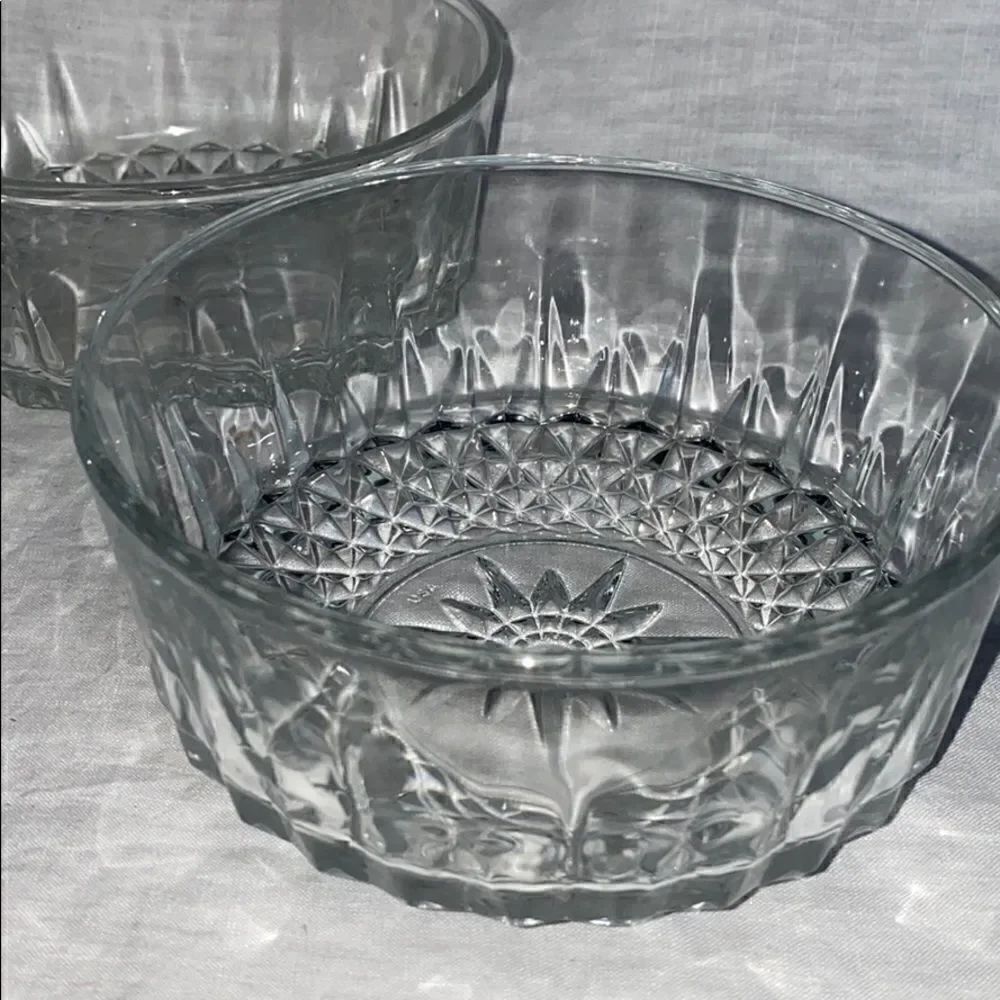 ARCOROC FRANCE Vintage Glass Bowls-Set of 3 - Picture 3 of 6